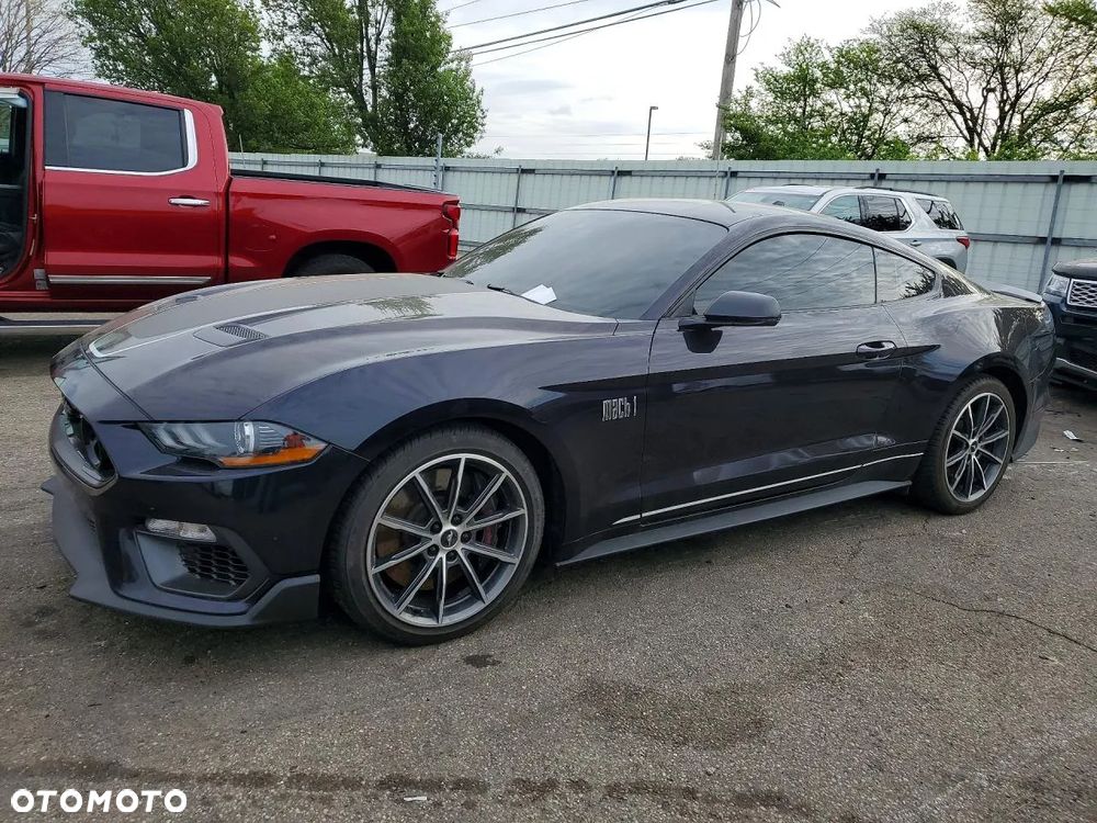 Ford Mustang - 1