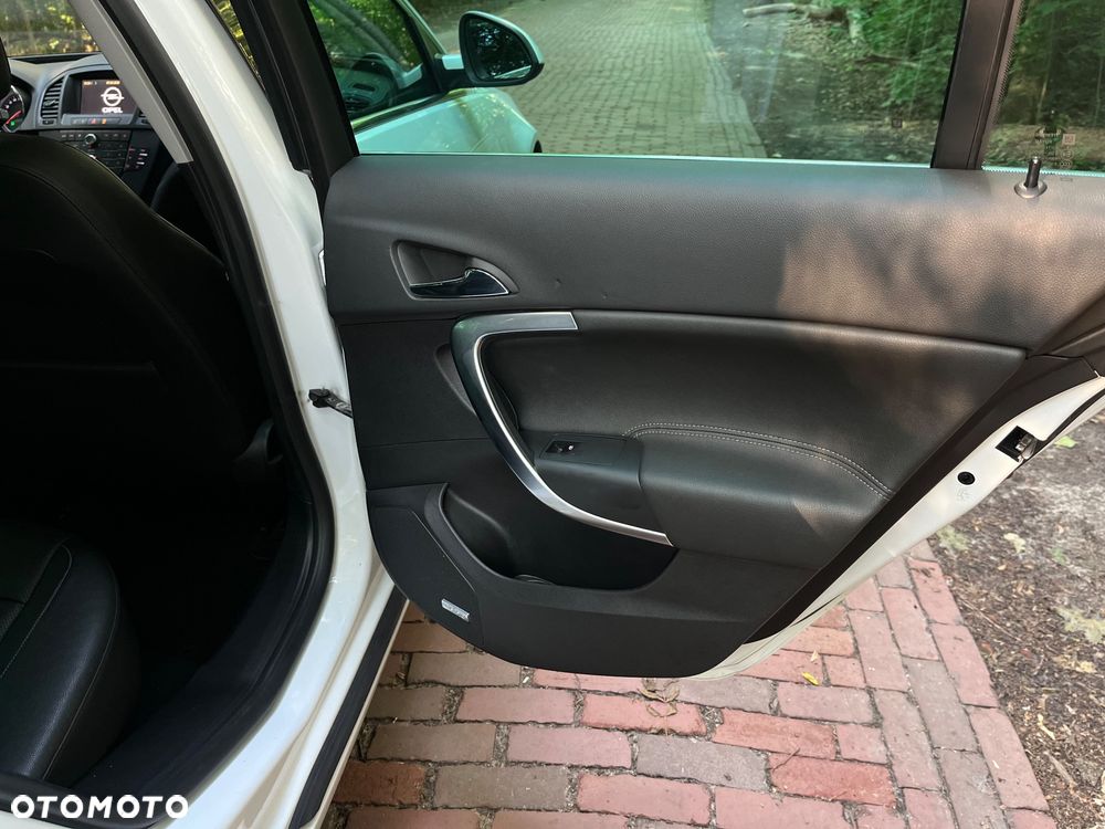 Opel Insignia 2.0 T Cosmo 4x4 - 27