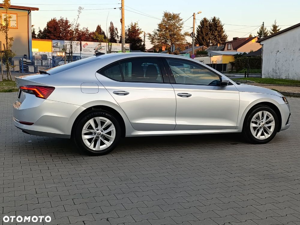 Skoda Octavia 1.5 TSI ACT Ambition - 11