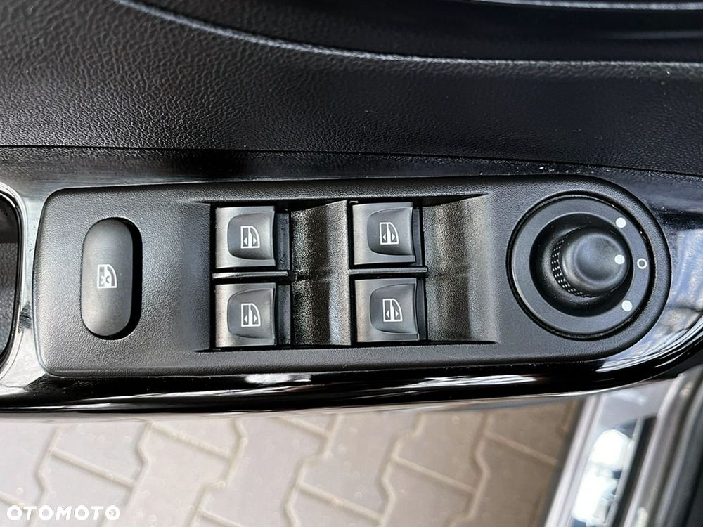 Renault Captur - 19
