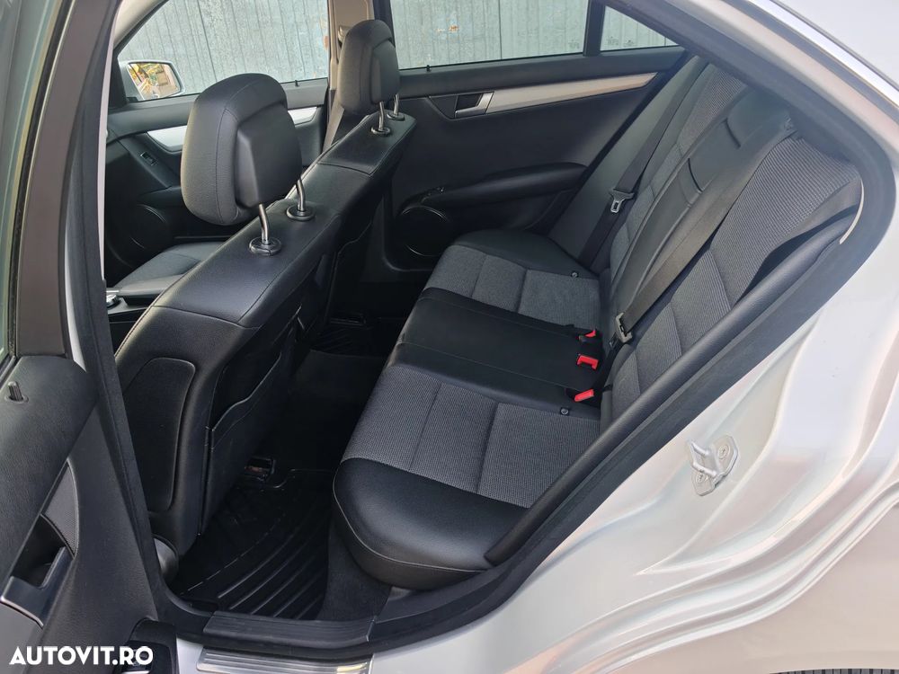 Mercedes-Benz C 180 CGI BlueEFFICIENCY - 6