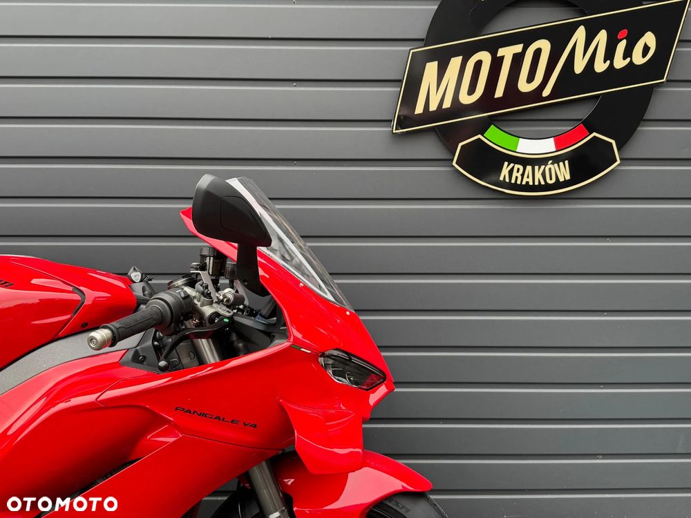 Ducati Panigale V4 - 4