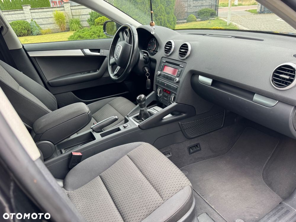 Audi A3 Sportback 2.0 TDI DPF Attraction - 10