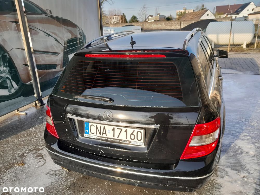 Mercedes-Benz Klasa C 180 CGI Automatik BlueEFFICIENCY Avantgarde - 8