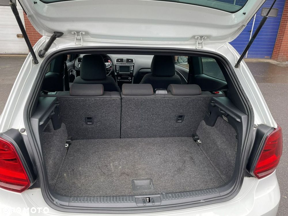Volkswagen Polo - 23