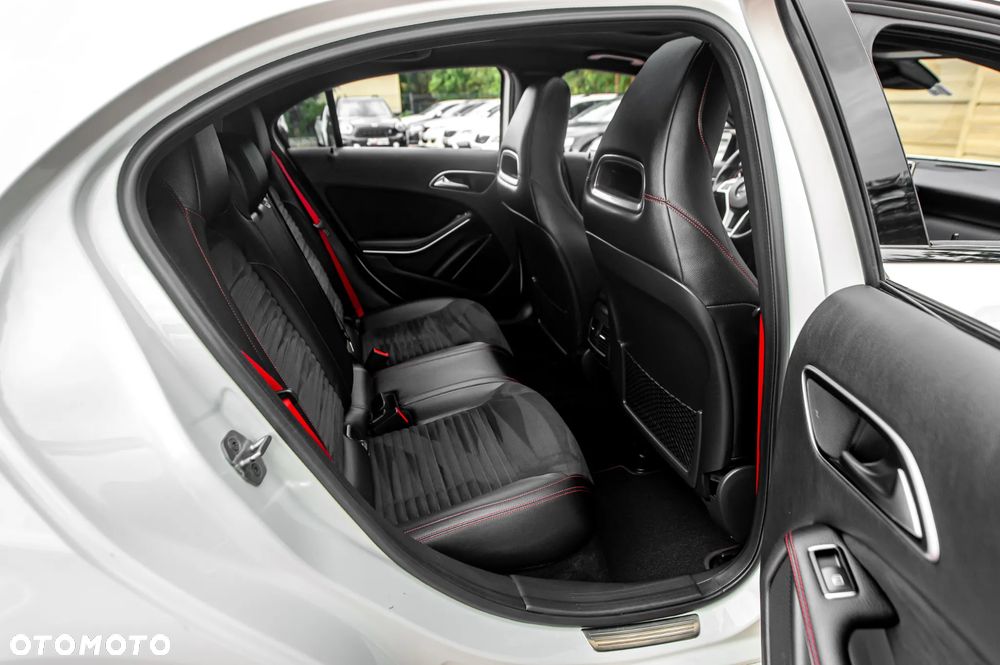 Mercedes-Benz Klasa A 250 (BlueEFFICIENCY) 7G-DCT AMG Sport - 20