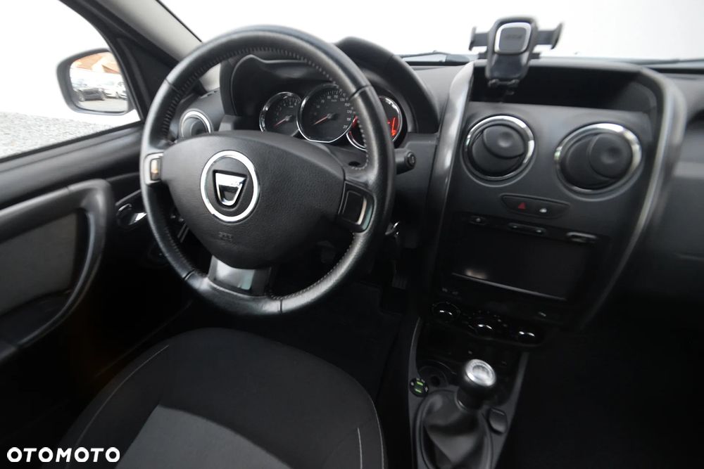 Dacia Duster 1.6 SCe Outdoor S&S - 8