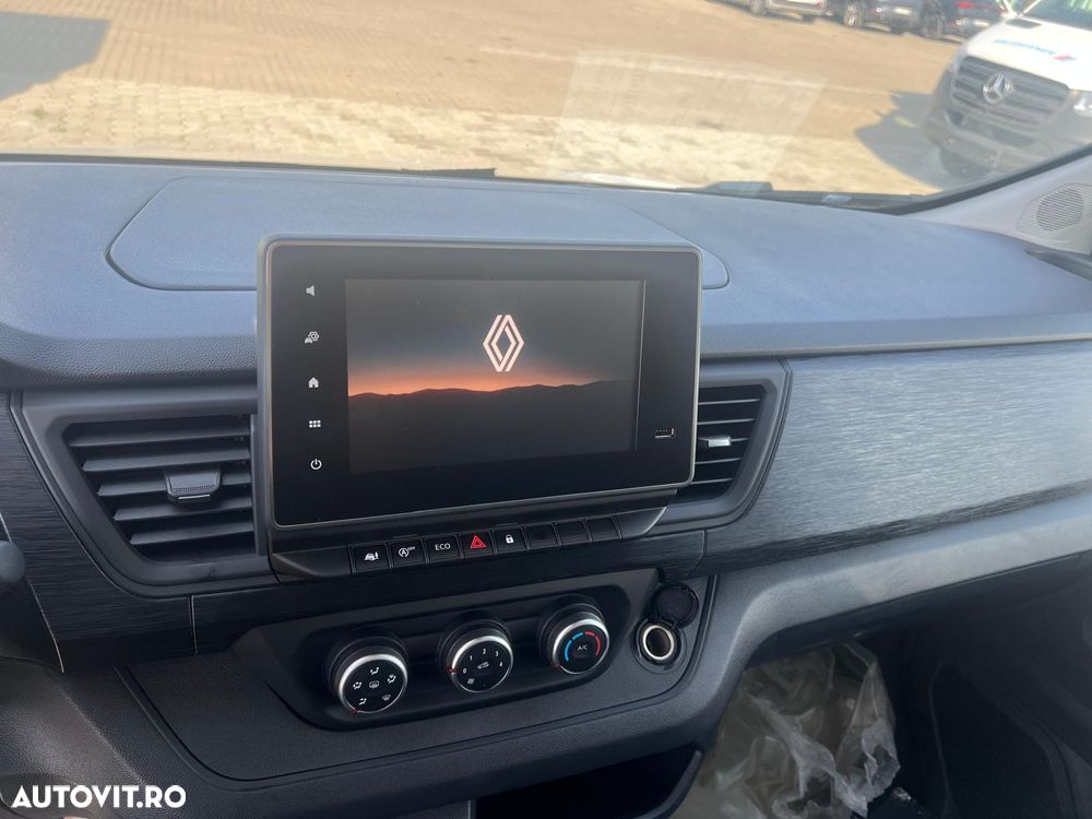 Renault TRAFIC - 3