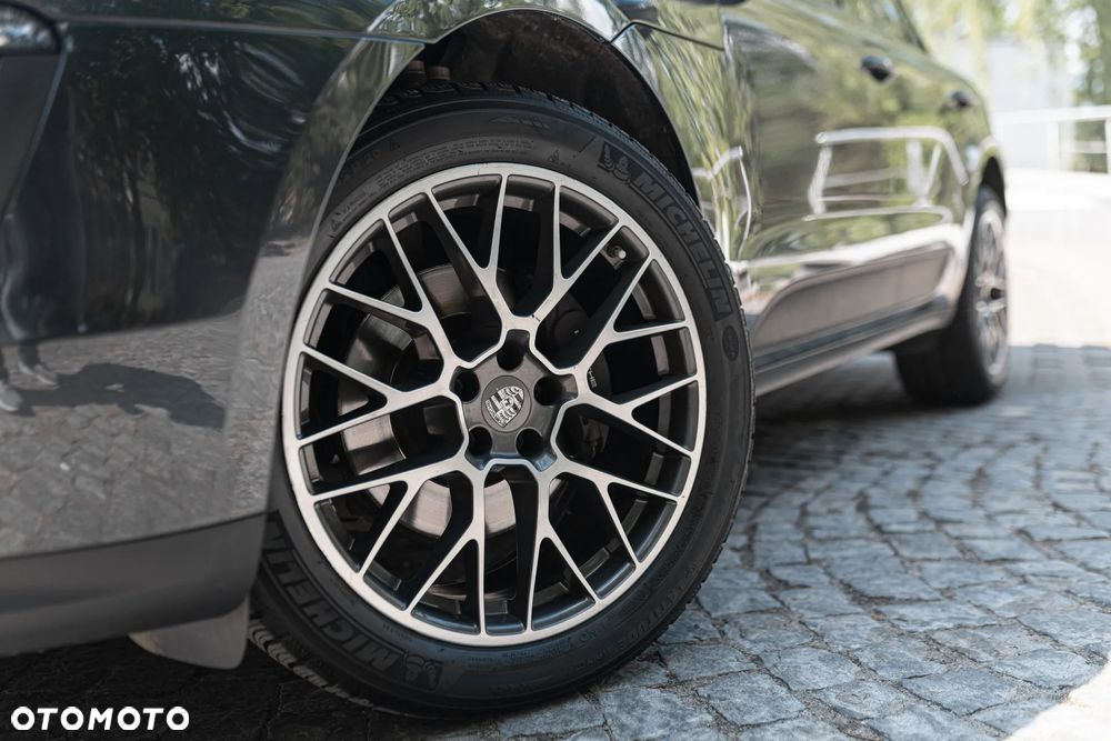 Porsche Macan Standard - 4