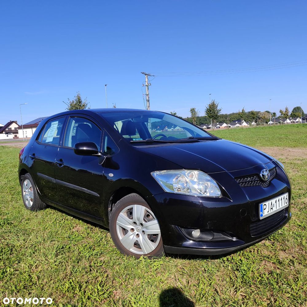 Toyota Auris 1.4 D-4D - 1