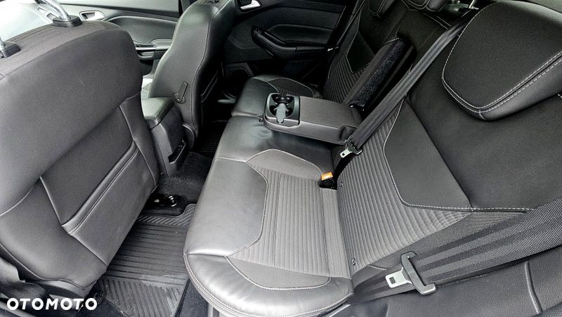 Ford Focus 2.0 TDCi Titanium ASS - 19