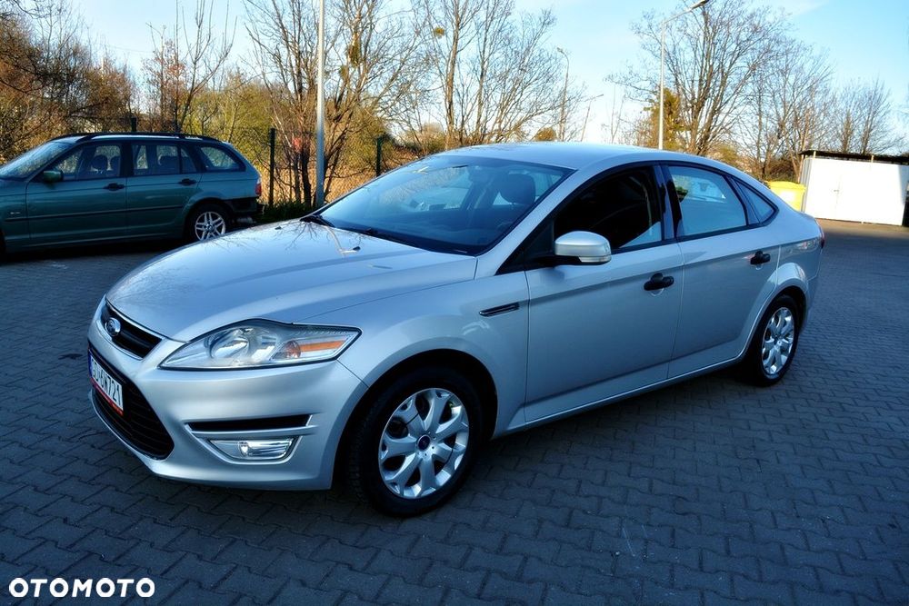 Ford Mondeo 2.0 TDCi Ambiente - 11