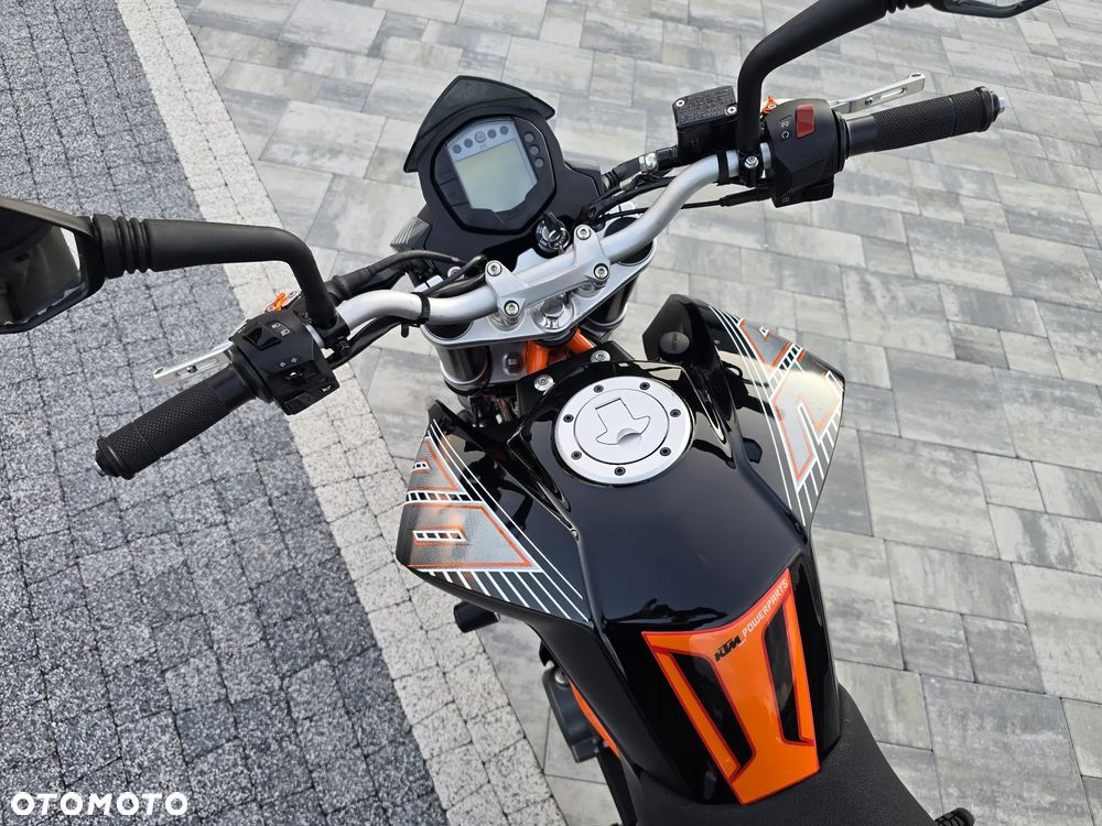KTM Duke 390 - 8