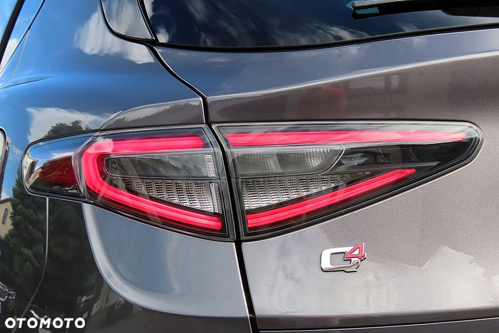 Alfa Romeo Stelvio 2.0 Turbo 16V AT8-Q4 Veloce - 16
