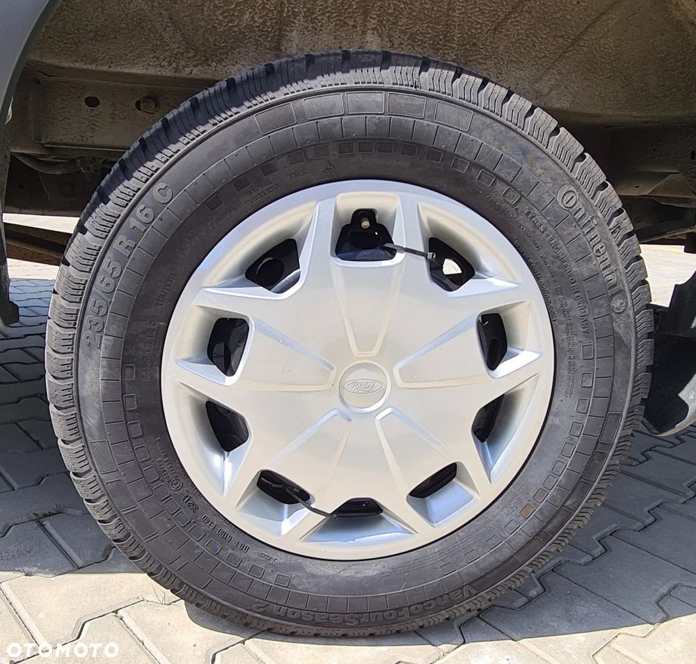 Ford TRANSIT JUMBO BRYGADÓWKA 7 OSÓB KAMERA CZUJNIKI PRZÓD/TYŁ TEMPOMAT NR.28 - 36