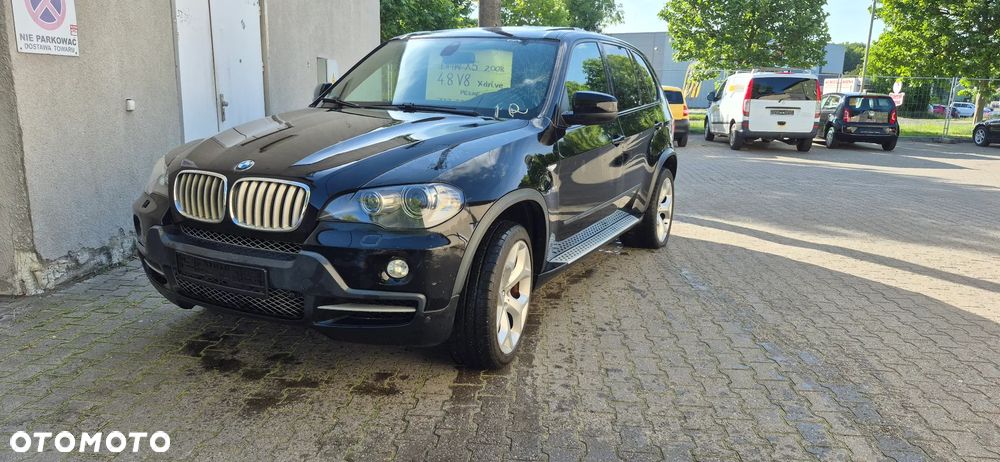 X5 4.8 V8 - 3