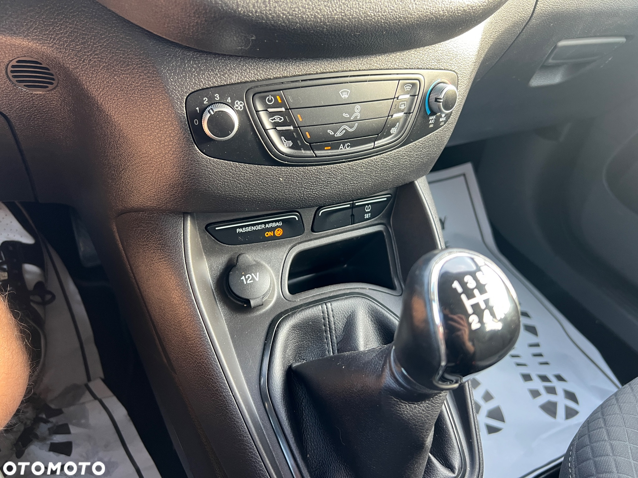 Ford Tourneo Courier 1.0 EcoBoost Trend - 18