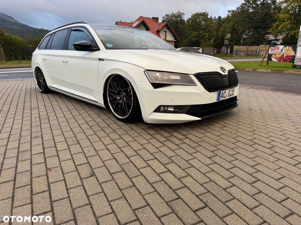 Skoda Superb Combi 2.0 TSI 4x4 DSG SportLine - 4
