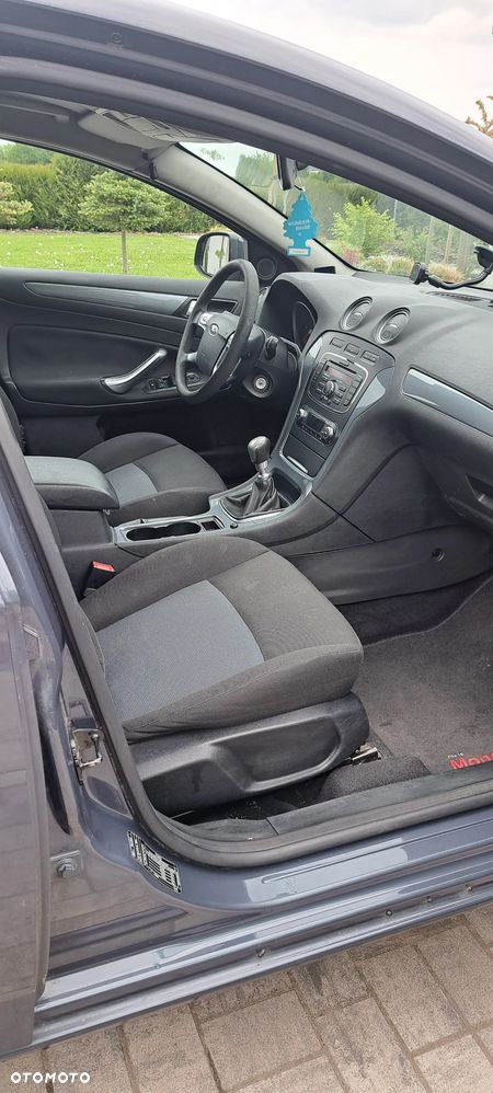 Ford Mondeo - 11
