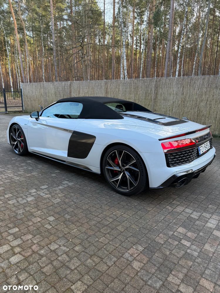 Audi R8 Spyder V10 Quattro Performance - 9