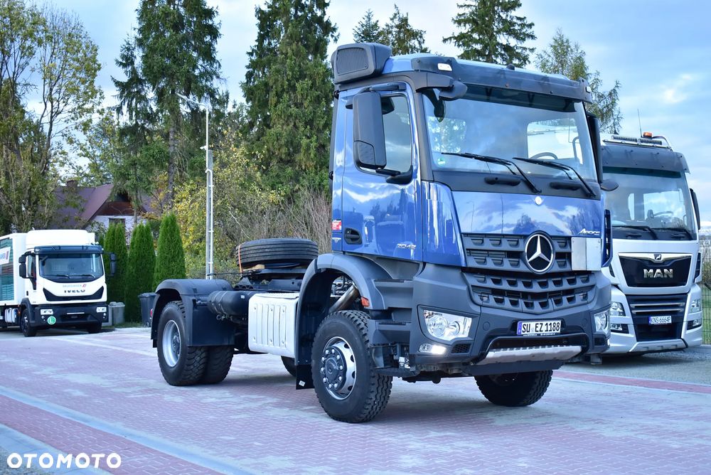 Mercedes-Benz Arocs 2042 !4x4! Na Moście ! Reduktor ! RESOR ! Hydraulika / Rama do zabudowy/ Podwozie/ Pod Kipper / Kiper / Wywrotka/ Hakowiec/ Asenizacyjny/ Kompresor/ Agregat/ Wiertnica/  Sprowadzony z Niemiec ! - 4