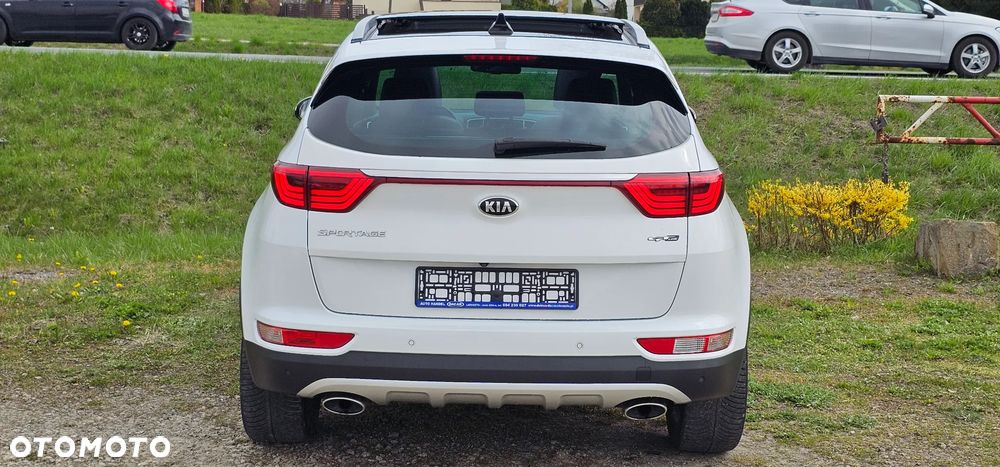 Kia Sportage 2,0 CRDI AWD GT Line - 5