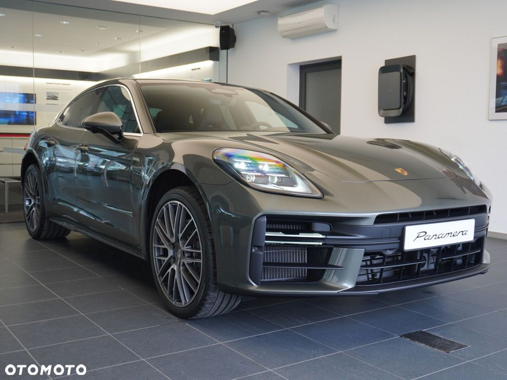 Porsche Panamera 4 - 8
