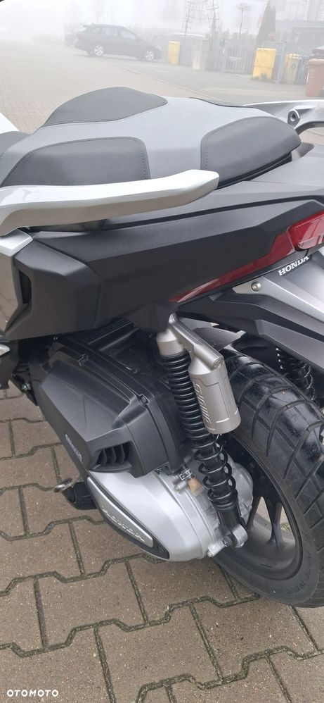 Honda ADV350 - 10
