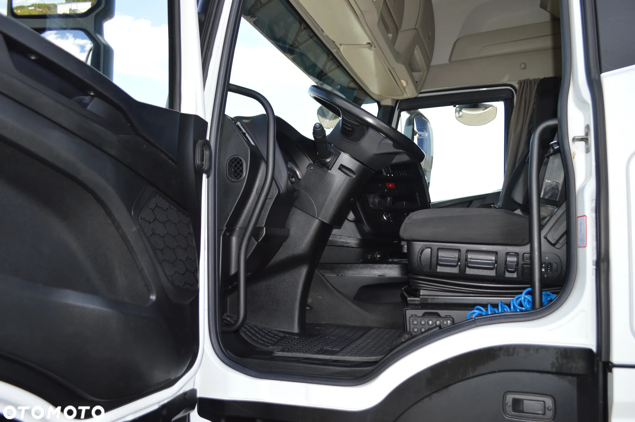 Iveco AS440 ST/P - 9
