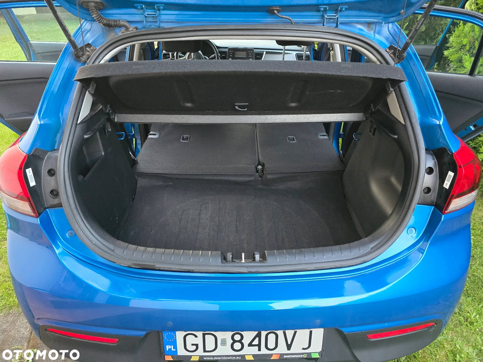 Kia Rio 1.2 M - 11