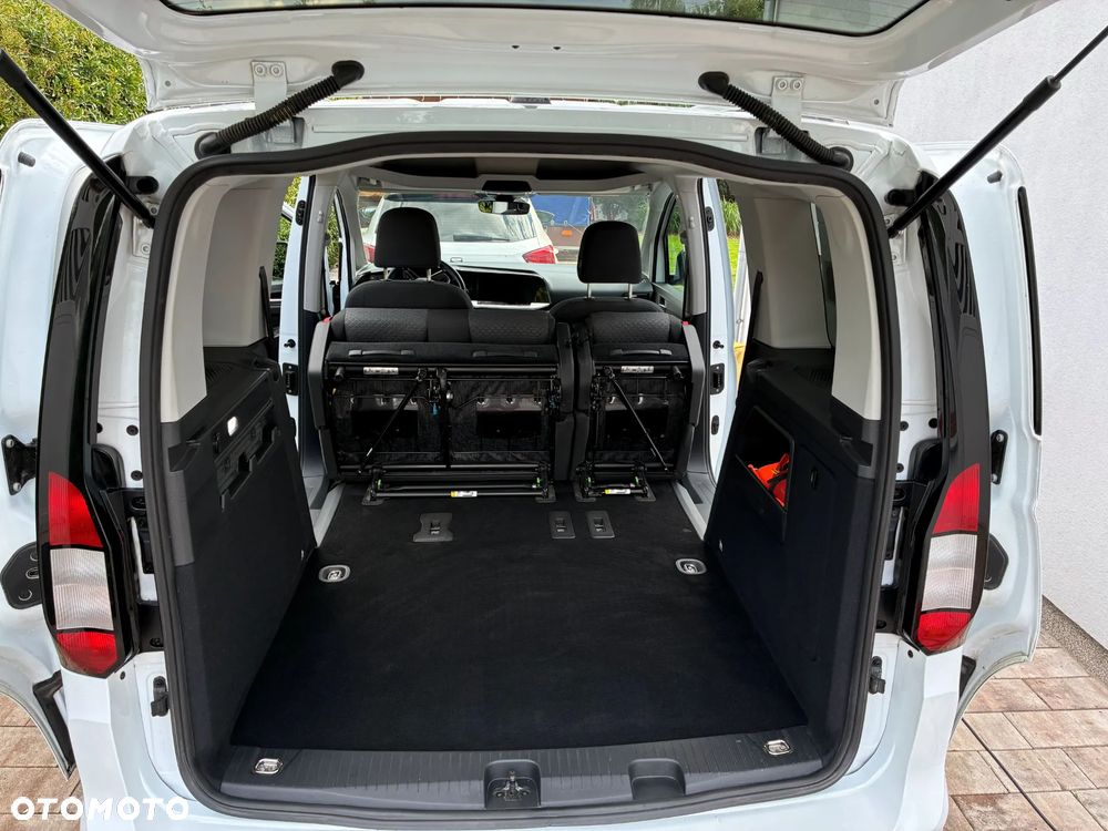 Ford Tourneo Connect 2.0 EcoBlue Titanium - 35