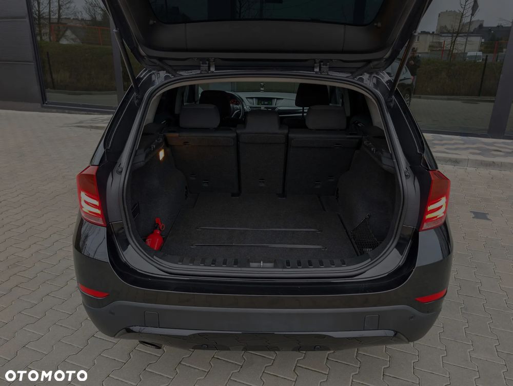 BMW X1 xDrive18d Sport Line - 6