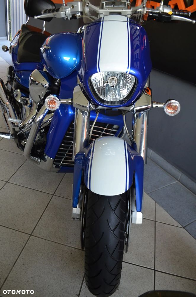 Suzuki Intruder - 9