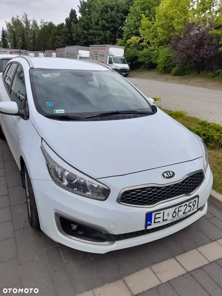 Kia Ceed - 1