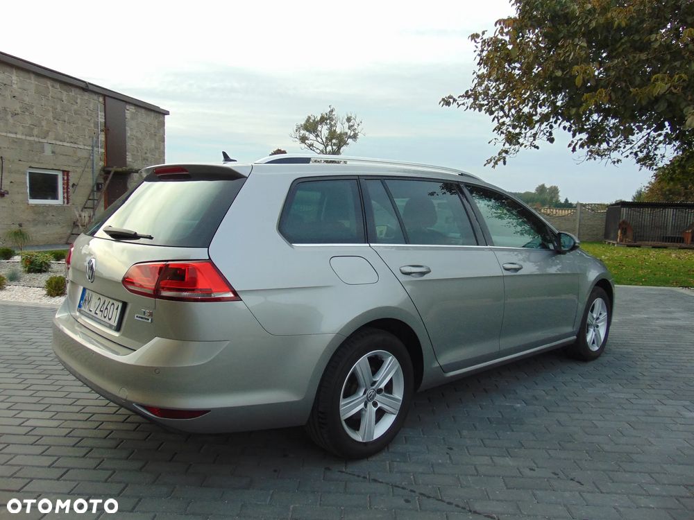 Volkswagen Golf - 5