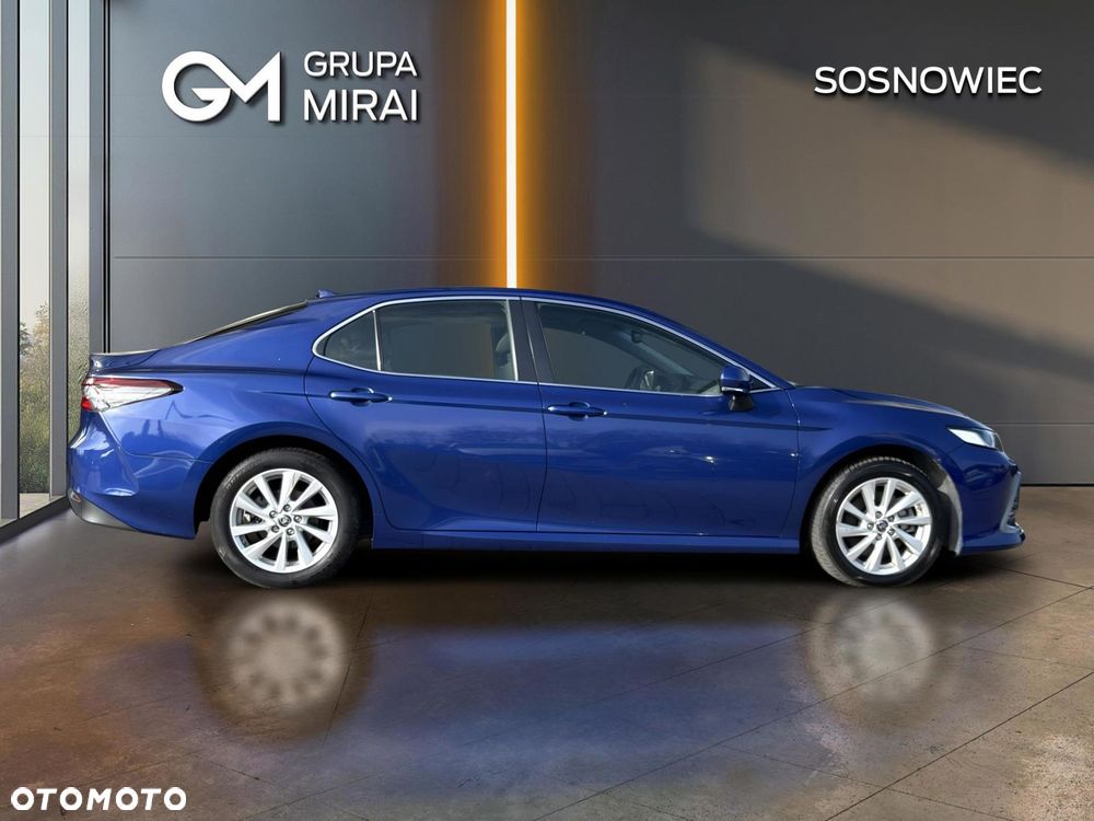 Toyota Camry 2.5 Hybrid Comfort CVT - 6