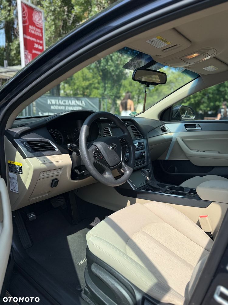 Hyundai Sonata - 20