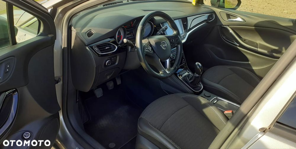 Opel Astra 1.6 CDTI 120 Lat S&S - 10