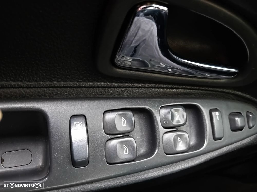 Volvo V40 1.9 D CR Sport - 10