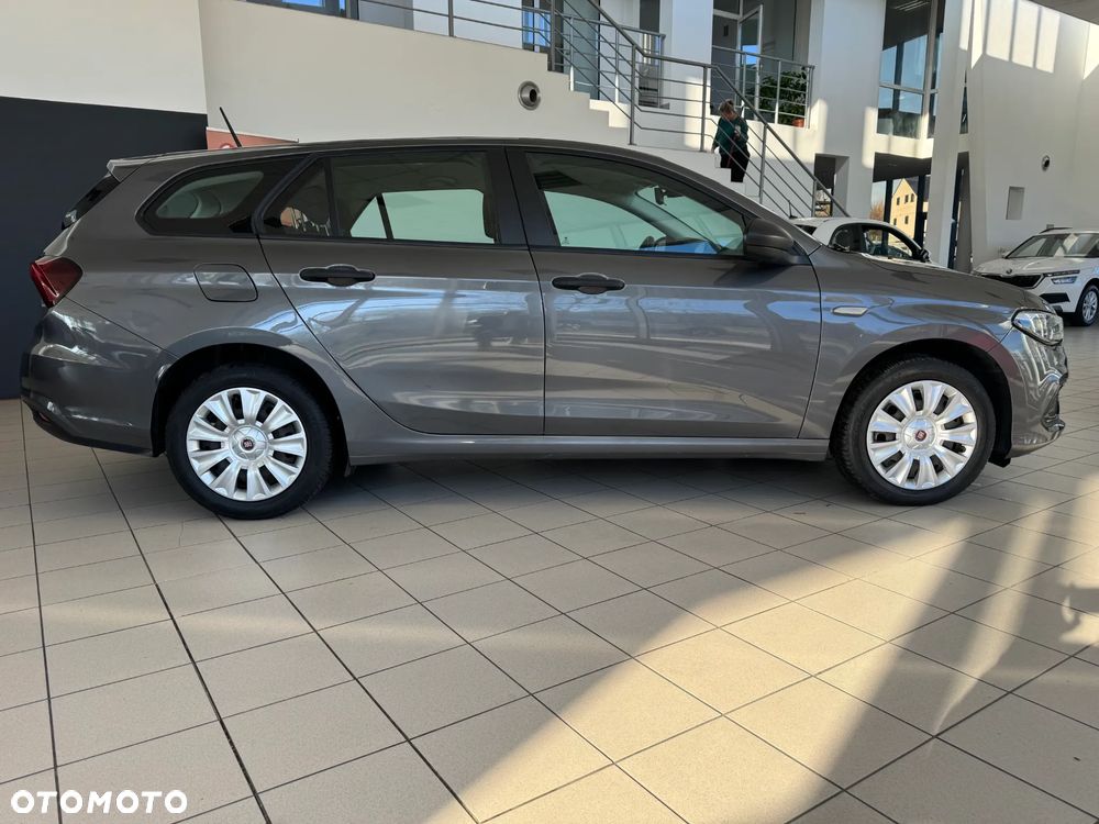 Fiat Tipo 1.0 T3 - 5