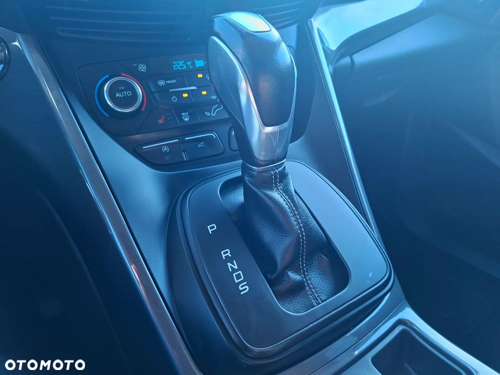 Ford Kuga 2.0 TDCi 4x4 Vignale - 22