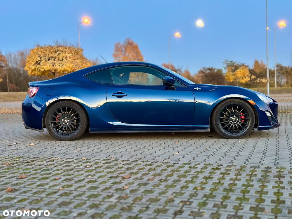 Toyota GT86 2.0 Premium - 6