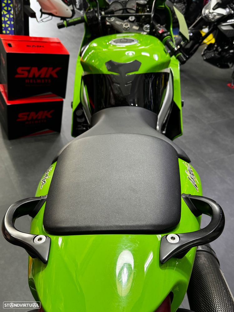 Kawasaki ZXR ZX-6R - 4