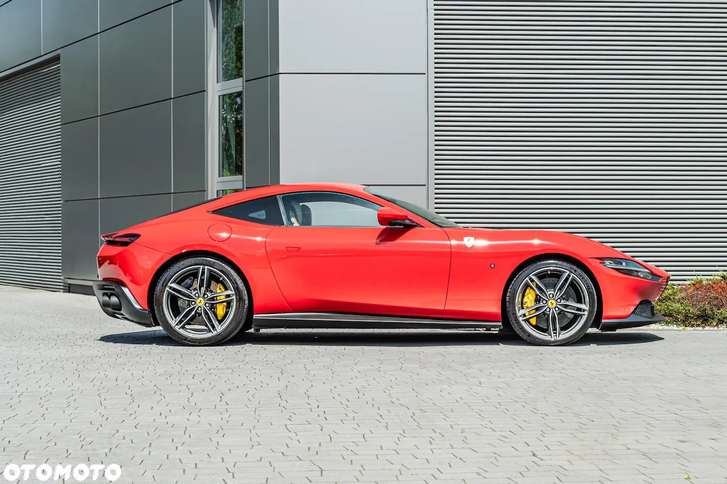 Ferrari Roma - 11