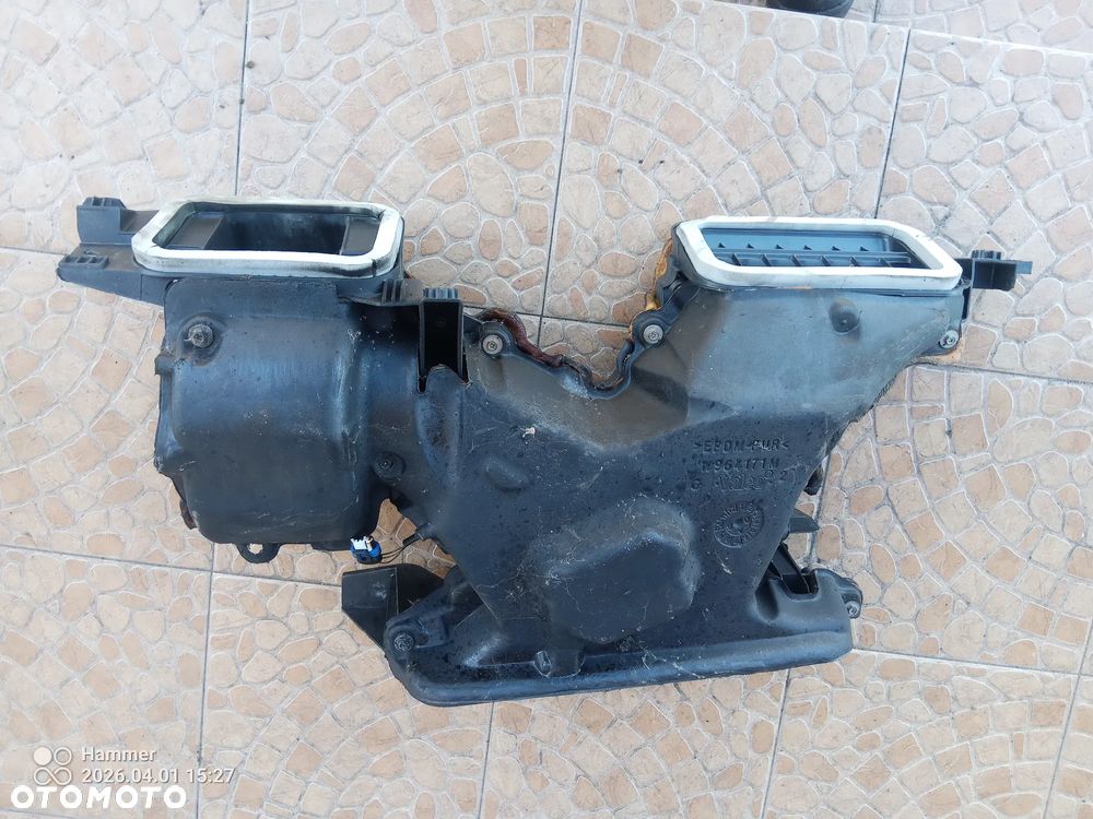 TRAFIC II VIVARO A wlot powietrza obudowa dmuchawy - 2