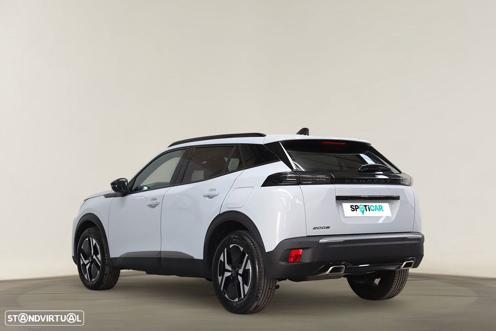 Peugeot 2008 1.2 PureTech Allure EAT8 - 3