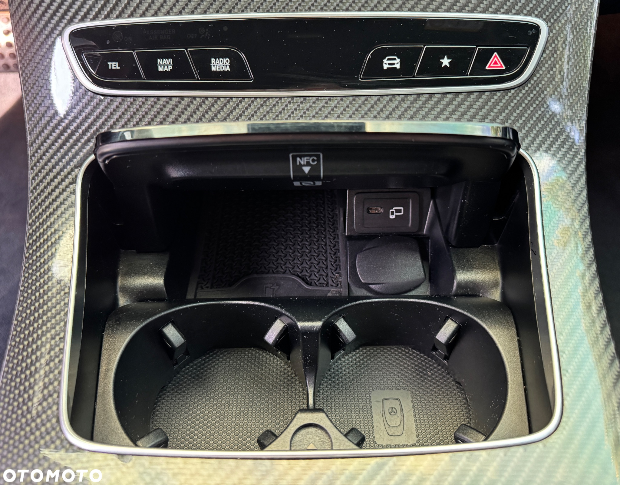 Mercedes-Benz CLS 300 d 4Matic 9G-TRONIC AMG Line - 26