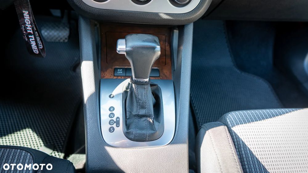 Volkswagen Eos 2.0 TDI DPF DSG - 27