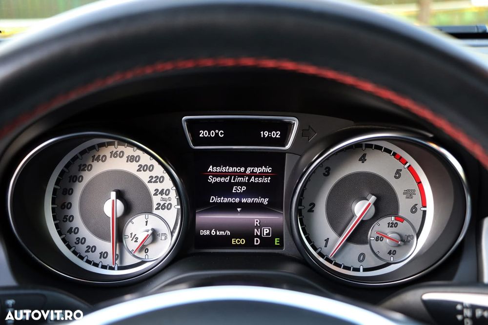 Mercedes-Benz GLA 220 CDI 4MATIC 7G-DCT AMG Line - 22
