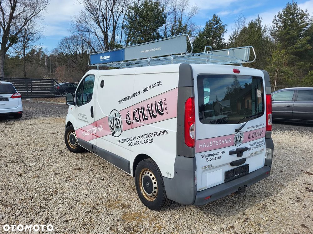 Opel Vivaro - 9